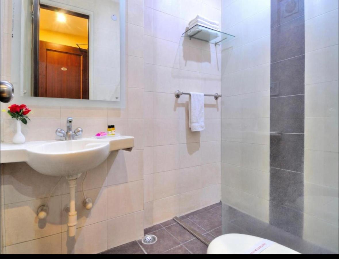 The Aster Karol Bagh Homely Atmosphere