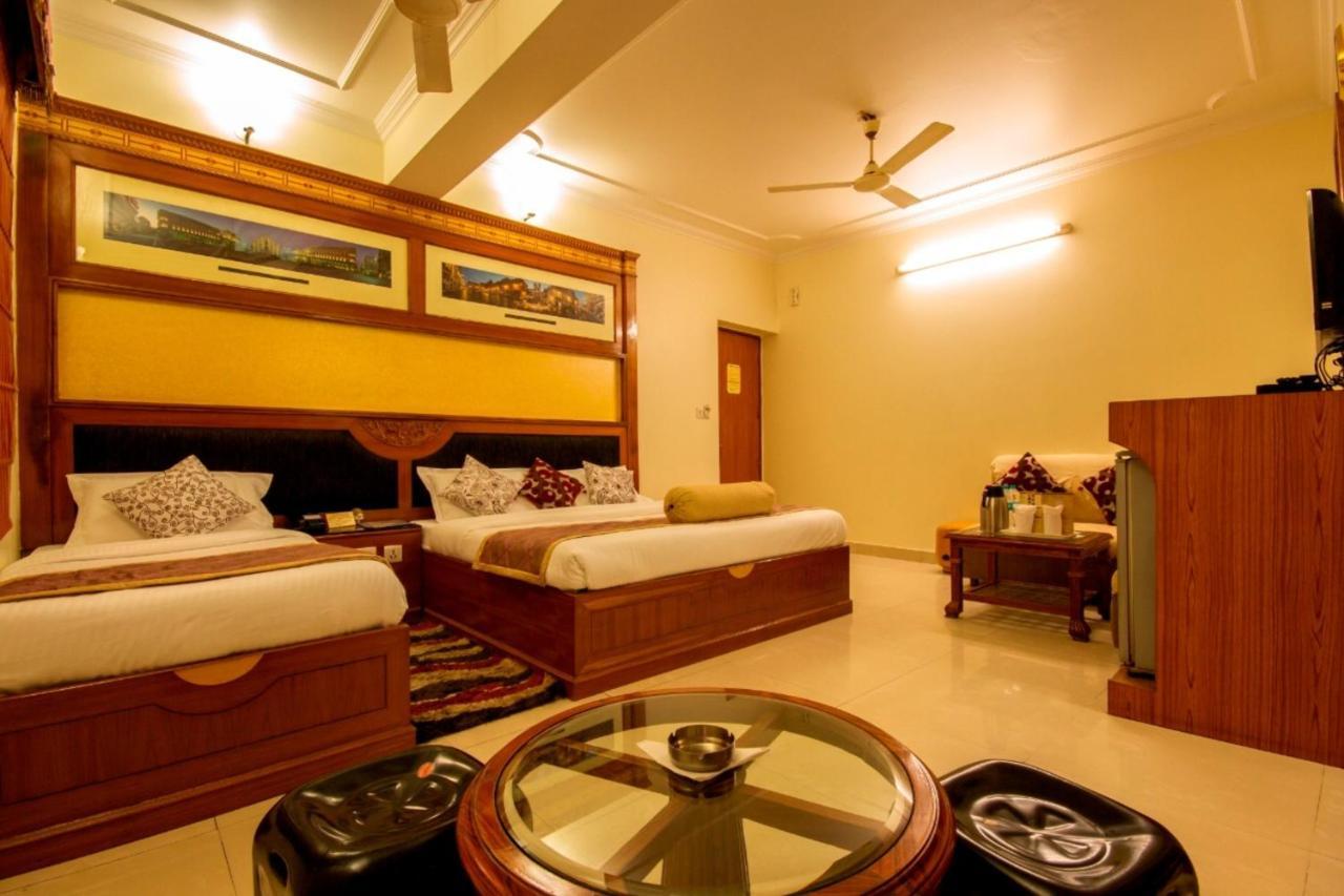 Hotel The Aster Karol Bagh Homely Atmosphere 3*
